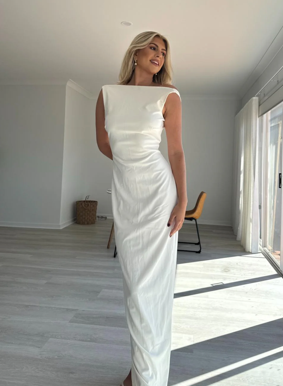Effie Kats Verona Gown White Size 10