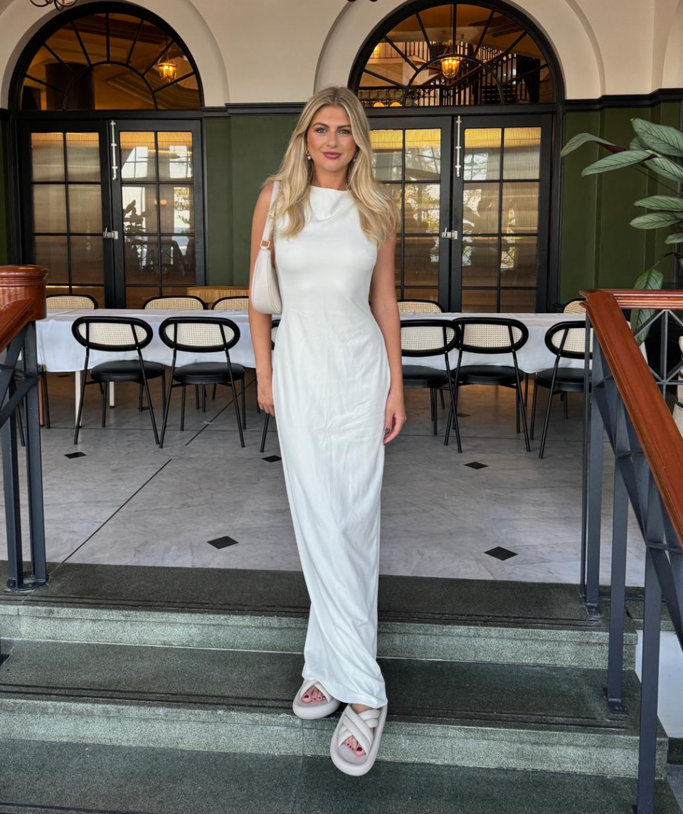 Effie Kats Verona Gown White Size 10