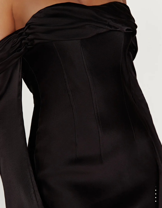 Meshki Giselle Off Shoulder Black Size 8
