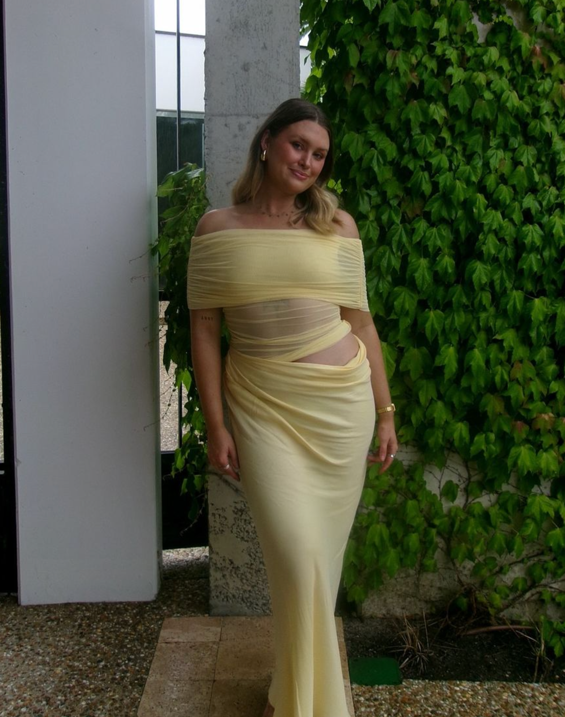 Nico Off Shoulder Maxi Dress Butter Yellow Size 8,10