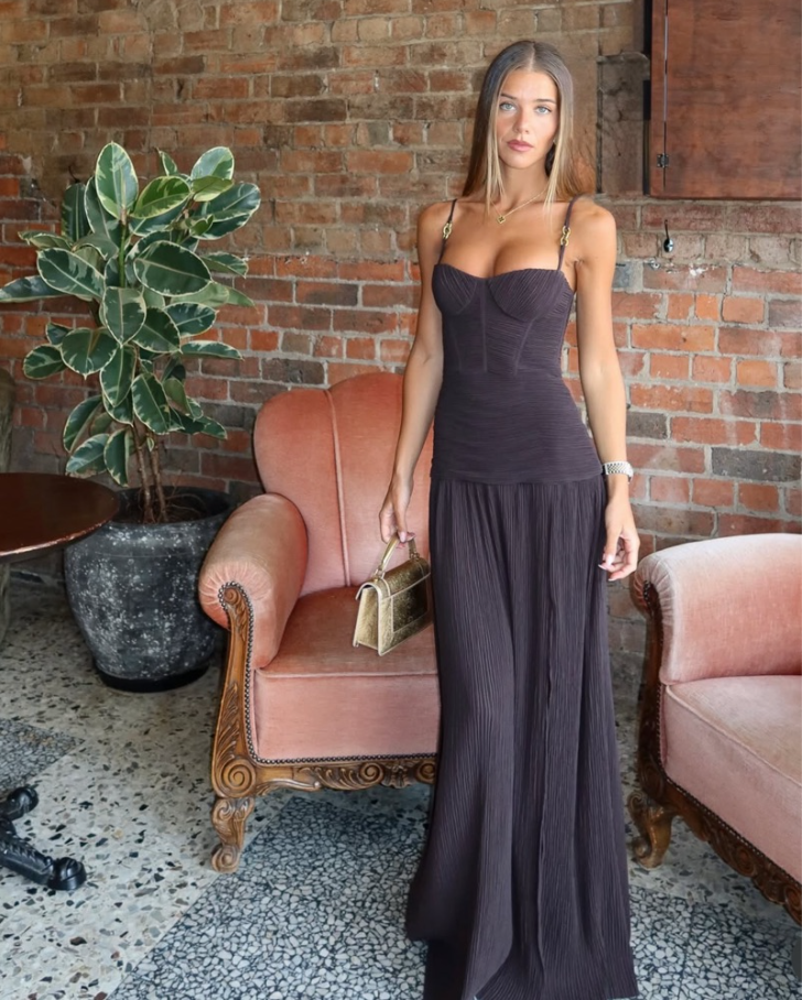 Manning Cartell Double Pleat Gown Brown Size 8