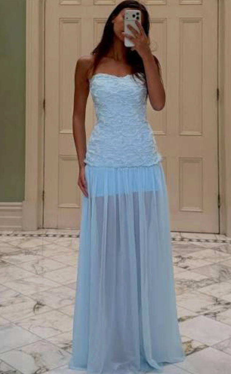 Jefrei Sei Renata Gown Blue Size 8