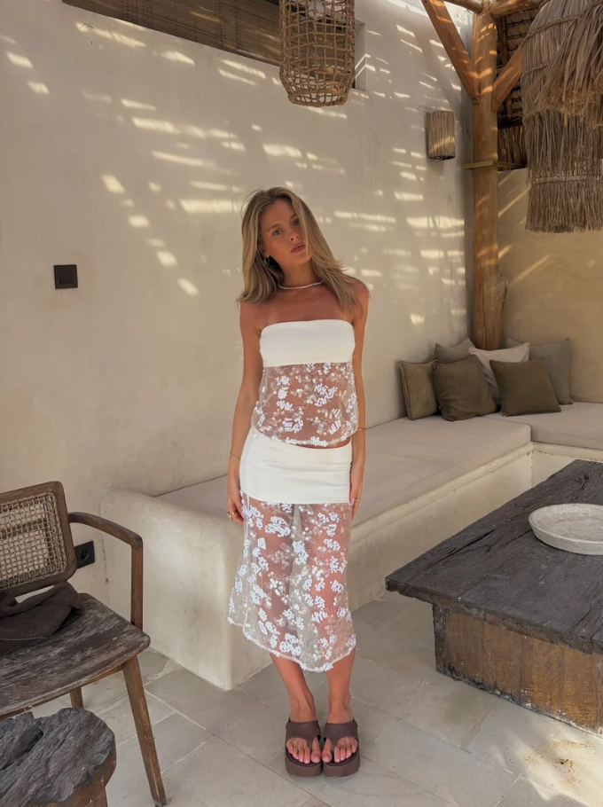 Desero Jacare Marbella Blance Top Skirt Set Size 8
