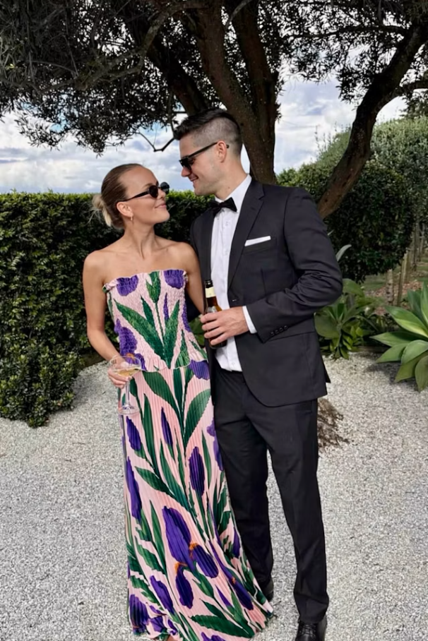 L'idee Maya Gown Iris Print Size 8,10