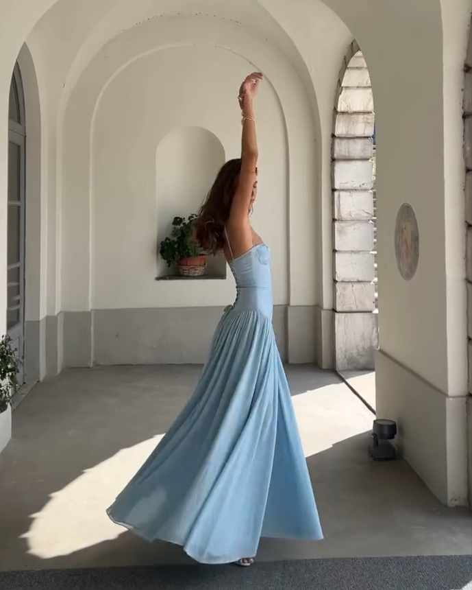 Fenity Amelia Gown Blue Size 6