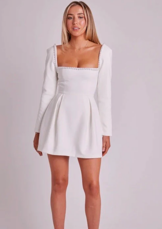 Ultimate Muse Dress White Size M,L